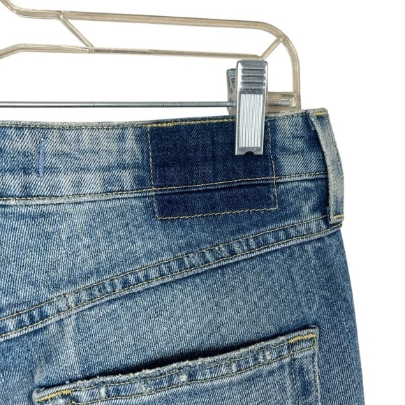 AMO Kick Crop Jeans in Sweet Cheeks - Picture 9 of 13